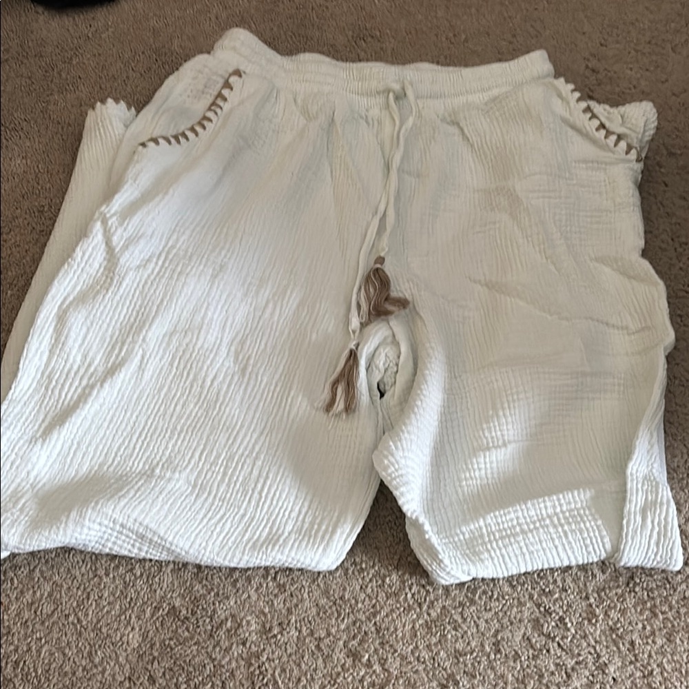 White Textured Women's Pants 008C